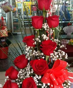 ARREGLO FLORAL EN BASE cod 135