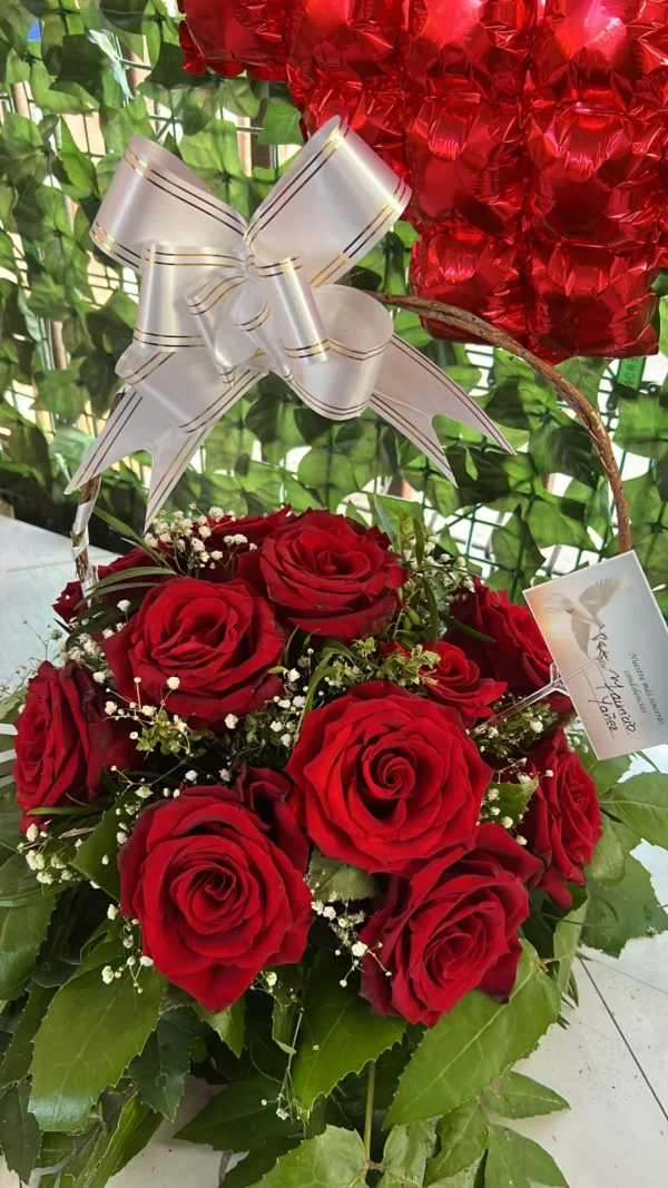 BASE CON ROSAS