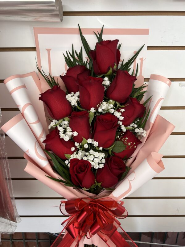 Ramo de rosas rojas